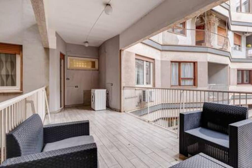Domus Laterani By Jfm - Comfortable Apartment Big Terrace Colosseo Rome Luaran gambar