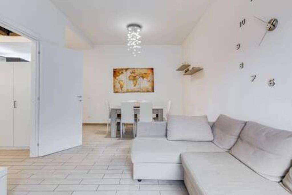 Domus Laterani By Jfm - Comfortable Apartment Big Terrace Colosseo Rome Luaran gambar