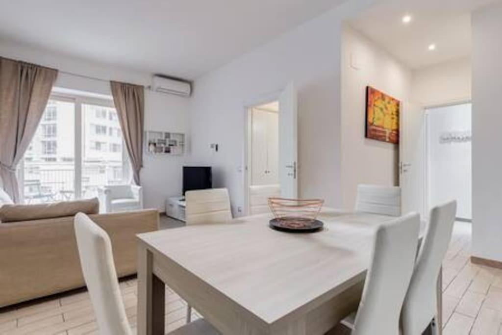 Domus Laterani By Jfm - Comfortable Apartment Big Terrace Colosseo Rome Luaran gambar