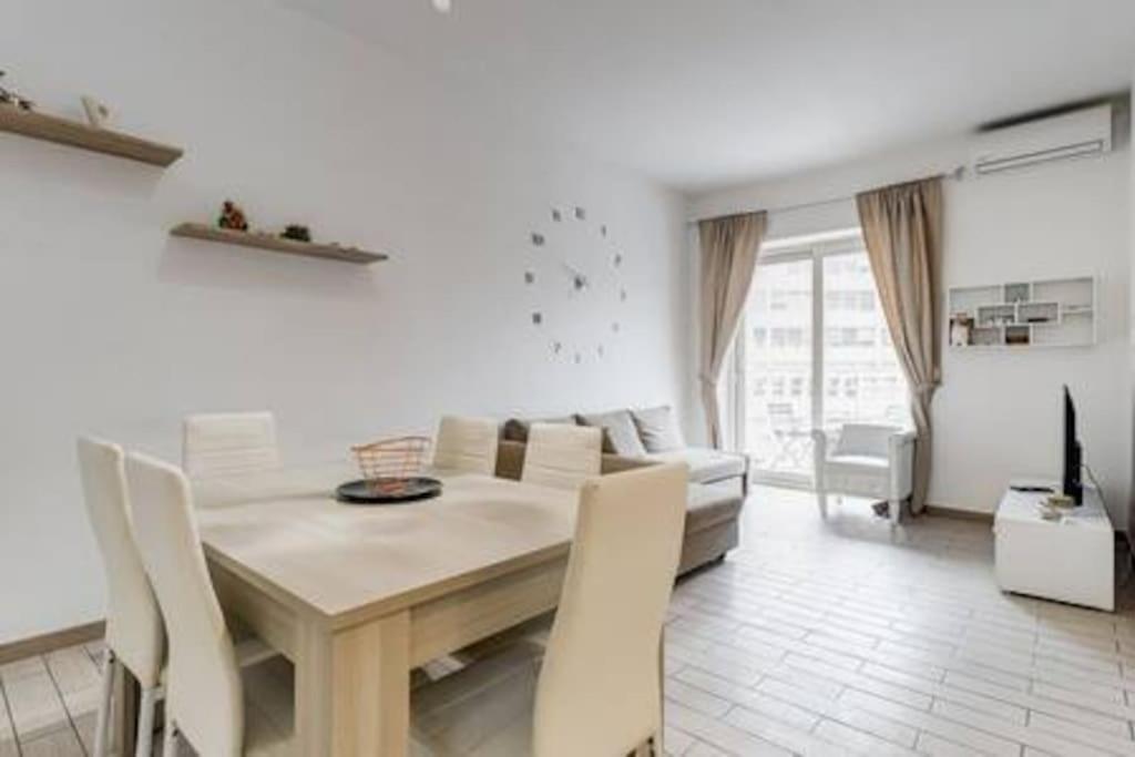 Domus Laterani By Jfm - Comfortable Apartment Big Terrace Colosseo Rome Luaran gambar