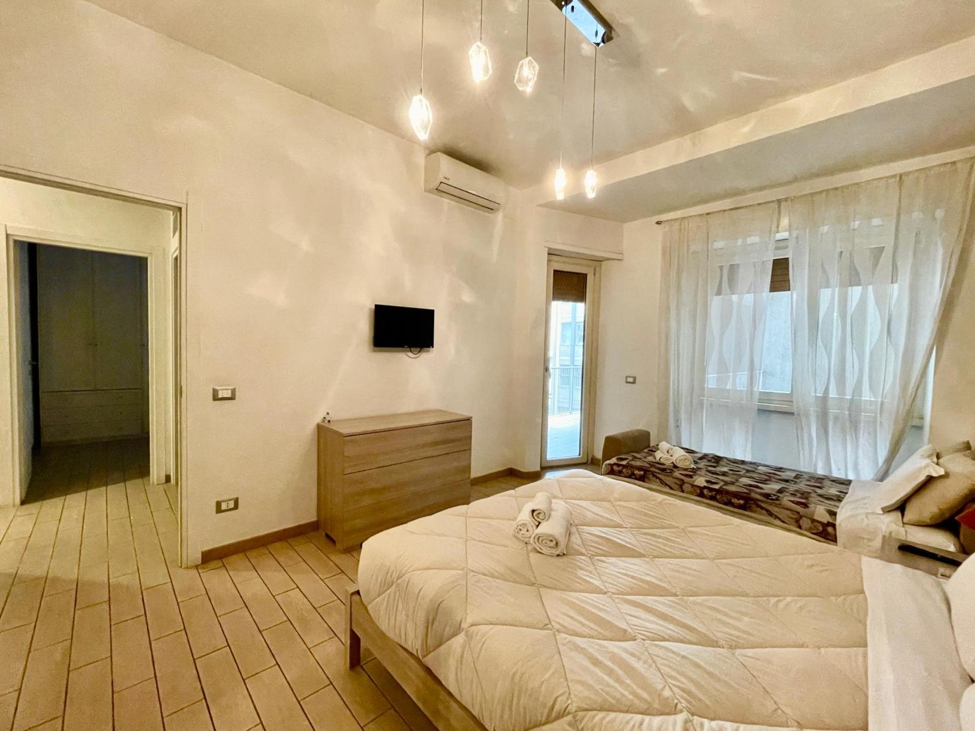 Domus Laterani By Jfm - Comfortable Apartment Big Terrace Colosseo Rome Luaran gambar