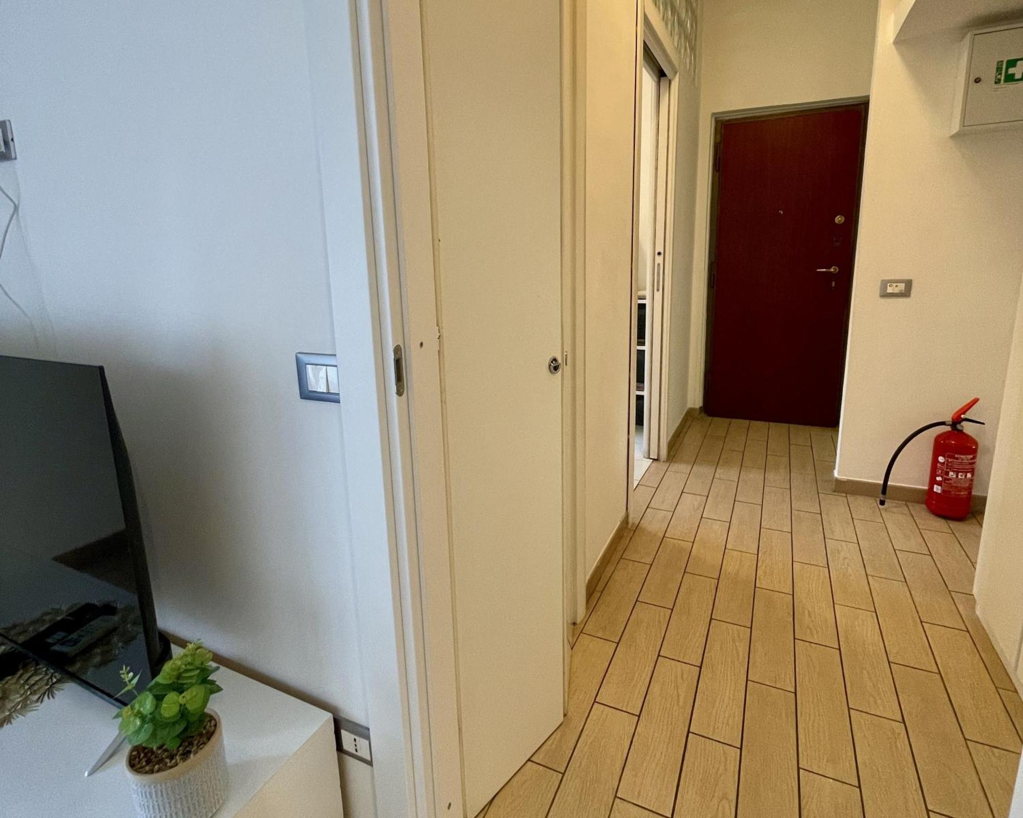 Domus Laterani By Jfm - Comfortable Apartment Big Terrace Colosseo Rome Luaran gambar