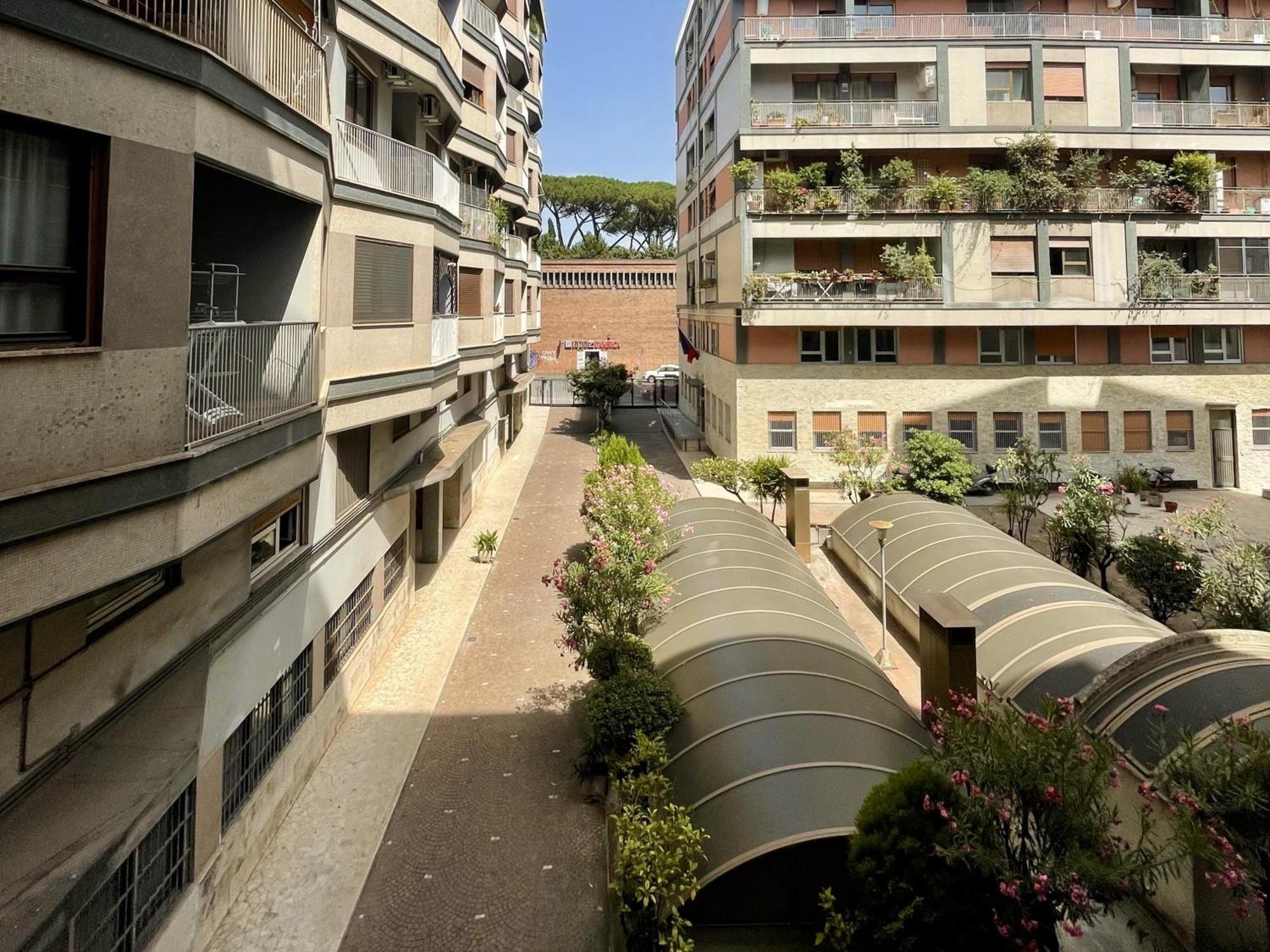 Domus Laterani By Jfm - Comfortable Apartment Big Terrace Colosseo Rome Luaran gambar